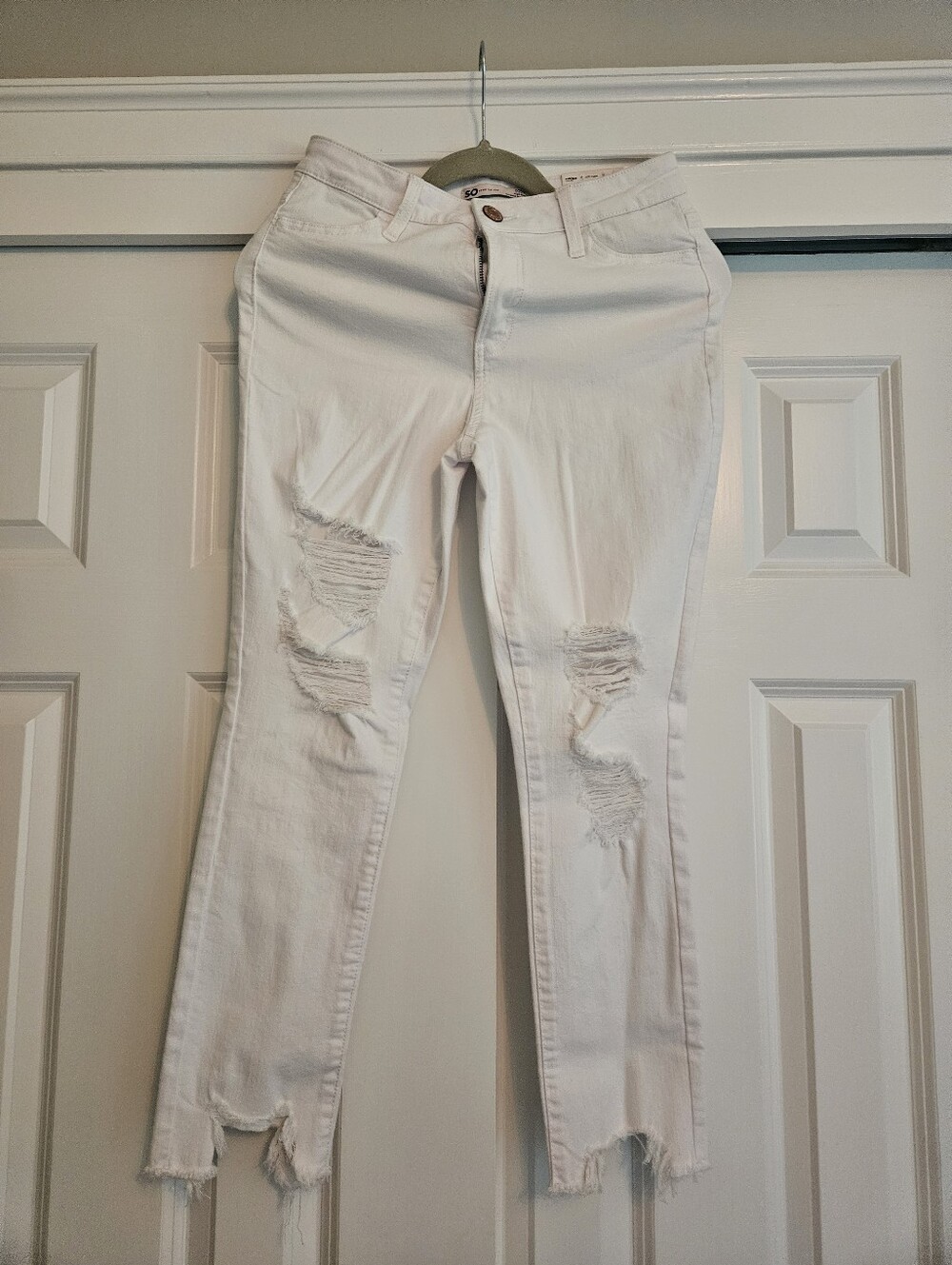 White Distressed Women’s Jeans